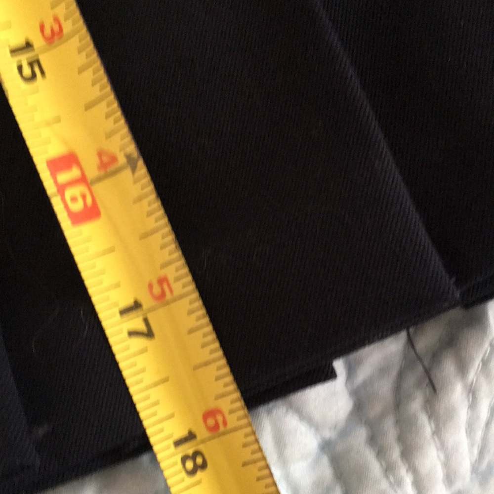 St. John navy blue size 4 perfect condition. - Picture 7 of 8